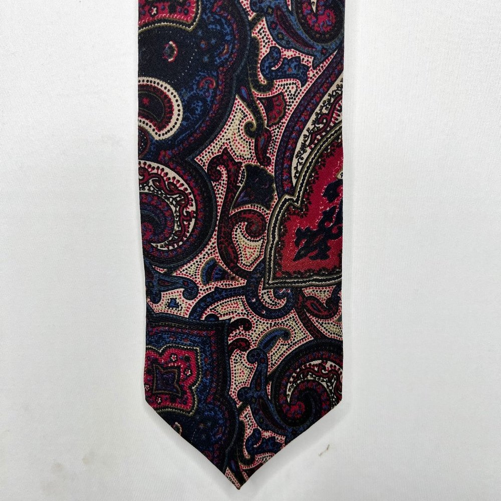 Vintage Givenchy Monsieur Men’s Necktie 3 ½” Blue Floral Print 100% Silk USA